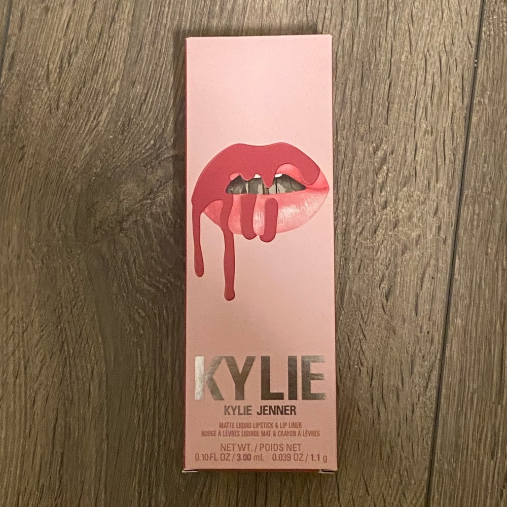 Kylie Matte Lip Kit - Extraordinary